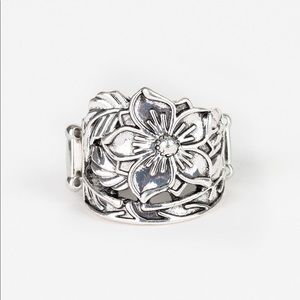 Paparazzi adjustable rings x8